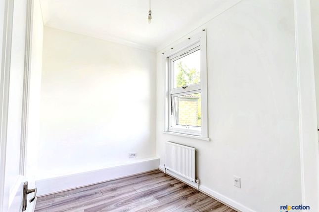 65 Warwick Road, London photo 3
