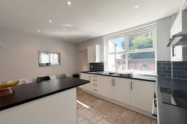 10, Thorpe Street, Manchester photo 2