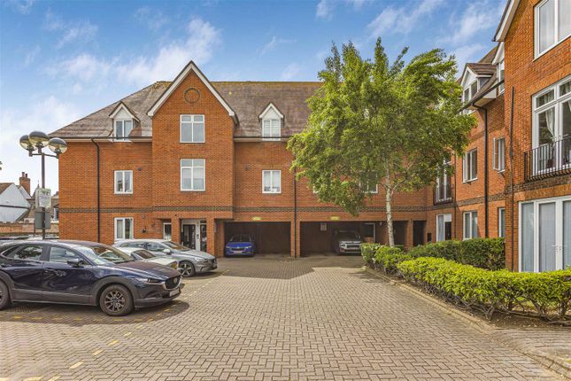Flat for sale in Bluecoat Court, Hertford