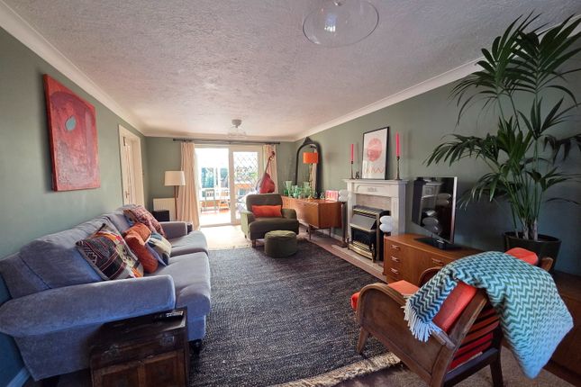 8, Oakland Court, Ramsgate photo 3