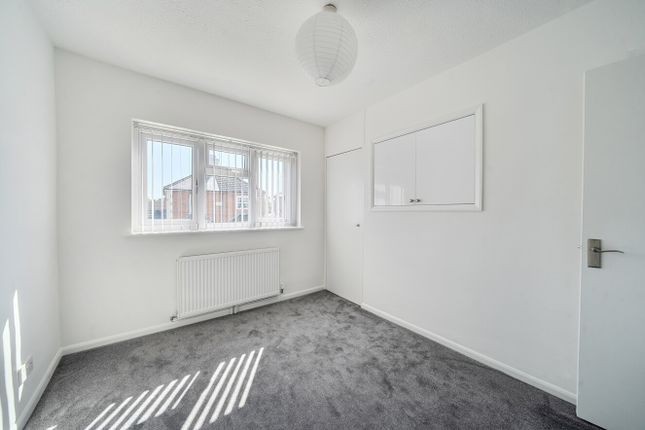 75, Shawfield Road, Ash photo 4