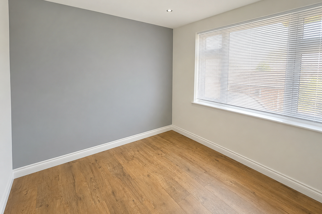 8 Benham Road, London photo 5