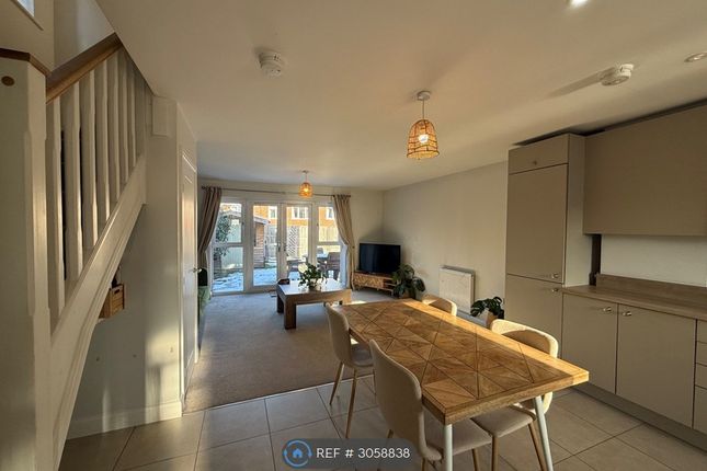 3-bed detached on Thrower Road, Shrewsbury, £1,600/mo