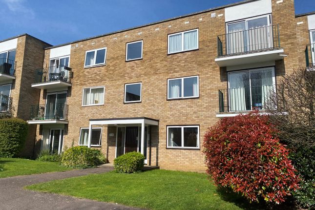 Thumbnail Flat for sale in The Maples, Hitchin