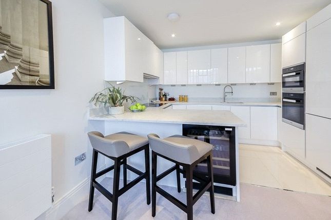 Flat 22 Palace Wharf Apartments, London photo 3