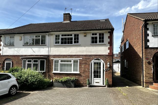 Thumbnail Terraced house for sale in Colne Way, Watford