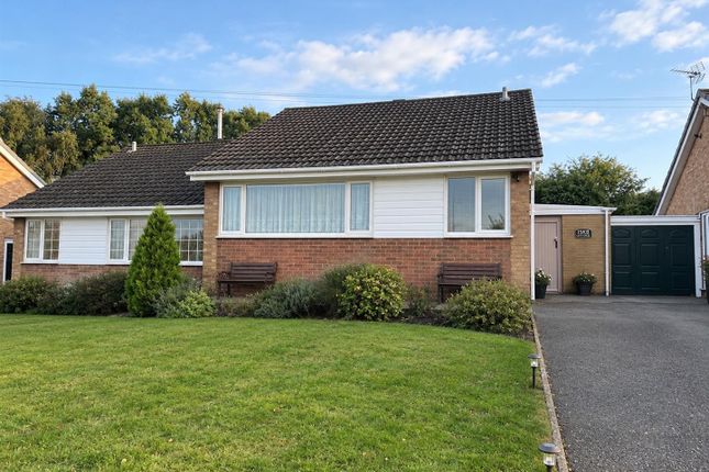 3-bed bungalow on 16, Underwood, Broseley, £240,000