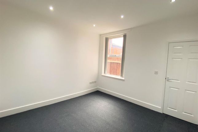 6, College Drive, West Midlands photo 3