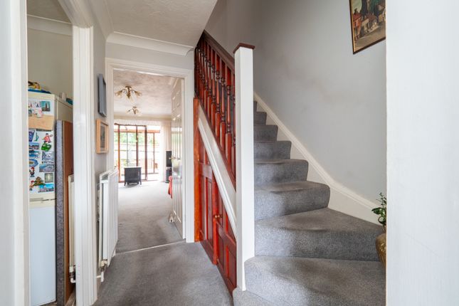 Terraced house for sale in Alpine View, Carshalton