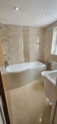 26, Oakley Avenue, Barking photo 5