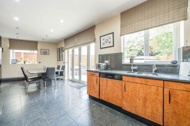 226, Belsize Road, London photo 4