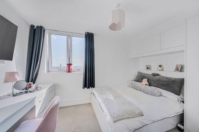 Flat 75, Callier House 3B Burnt Oak Broadway, Edgware photo 4