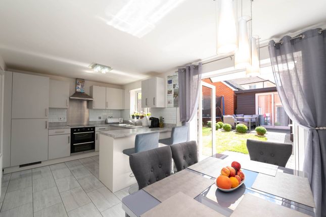 5, Roe Lane, Canterbury photo 4