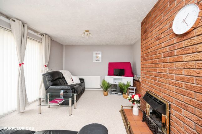 12, Dale Street, Wednesbury photo 2