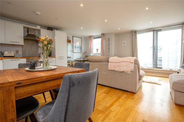 Thumbnail Flat for sale in King Square Avenue, Bristol