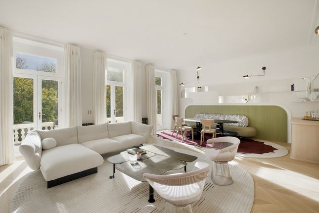 2-bed flat on Flat 4, Queen's Gate Gardens, South Kensington, £4,350,000