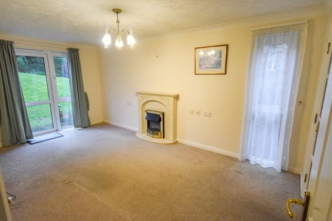2, Sutton court, Bingley photo 2