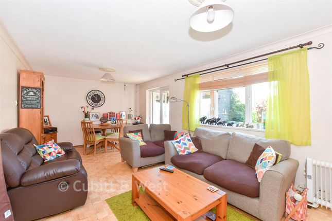 9, Beckley Close, Brighton photo 3