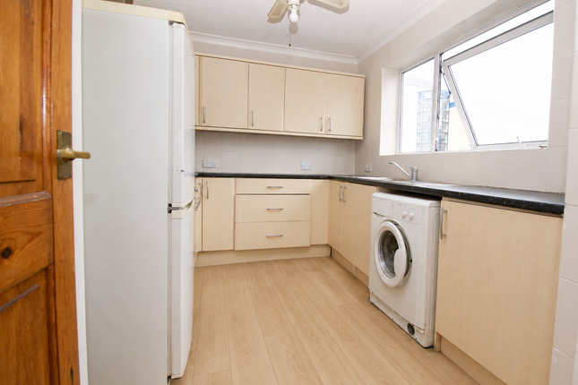 800, Cranbrook Road, Ilford photo 2