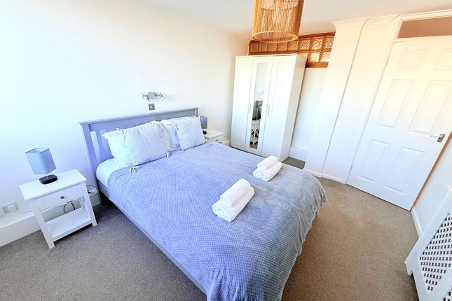 Unknown, Newquay photo 4