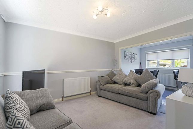 2, Arbuckle Place, Airdrie photo 2