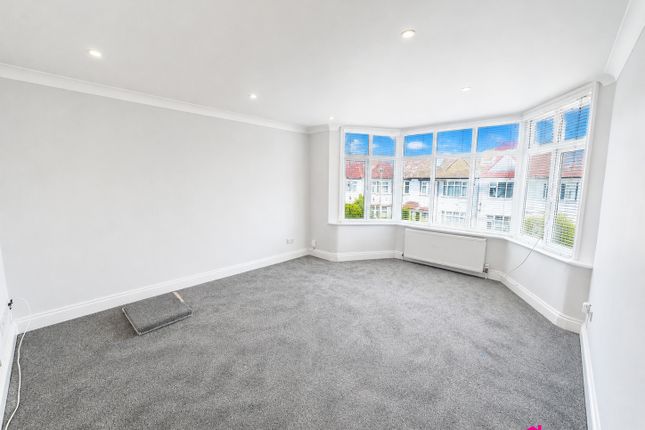 Flat 2 21, Hale Grove Gardens, London photo 3