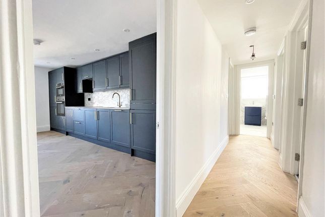Flat 11, 7, Clarence Yard, Brighton photo 2