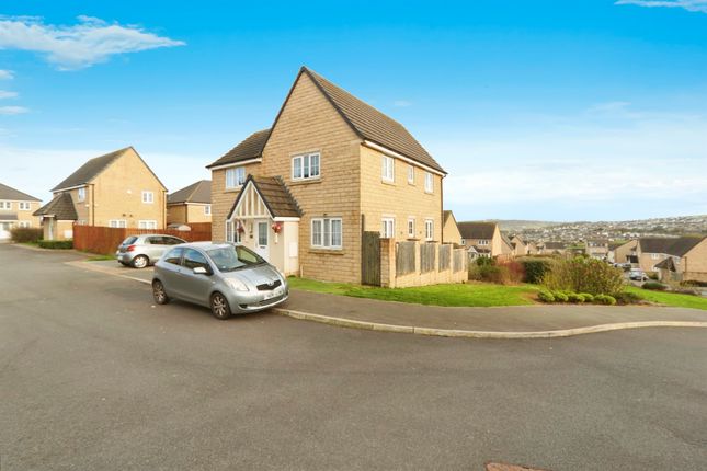 Detached house for sale in The Knoll, Keighley