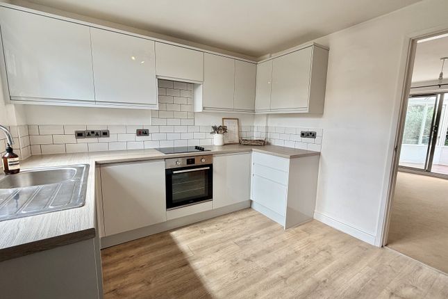 15, Broughtons Field, Wigston photo 2
