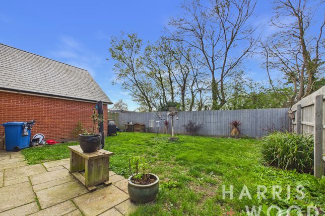 15 Boundary Oaks, Capel St. Mary, Suffolk photo 4