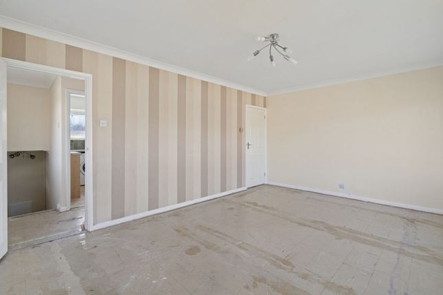 47, Broom Hill, Cookham photo 3