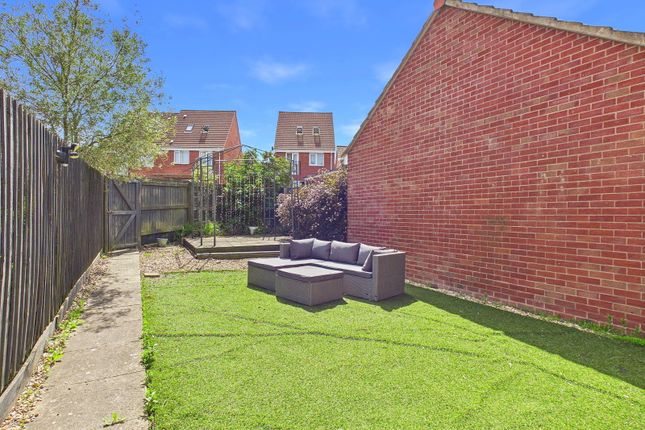 17, Bluebell Wood Lane, Mansfield photo 2