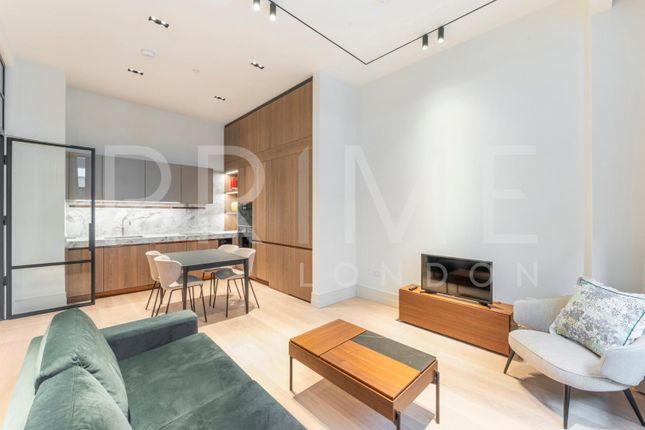 102C, The Whiteley, 149 Queensway photo 3