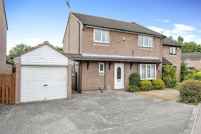 Detached house to rent in St. Lukes Close, Dunsville, Doncaster, South Yorkshire