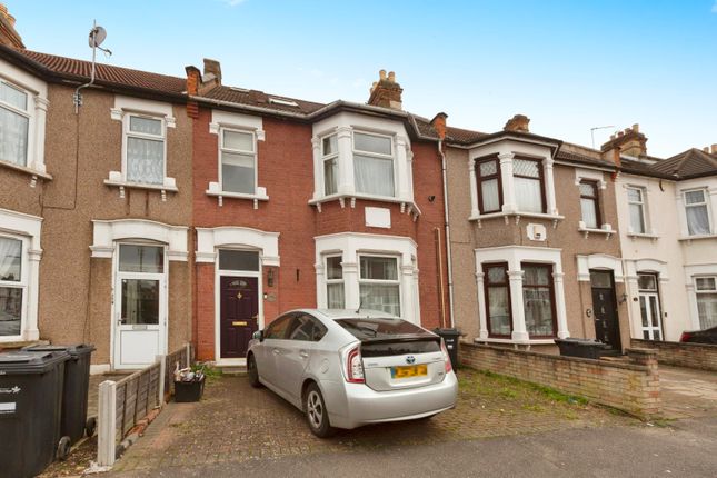 Thumbnail Detached house for sale in Colenso Road, Ilford