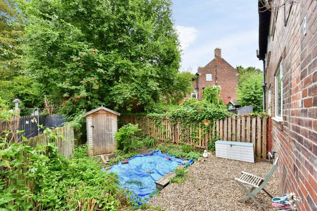 46, Peakdale Crescent, South Yorkshire photo 4