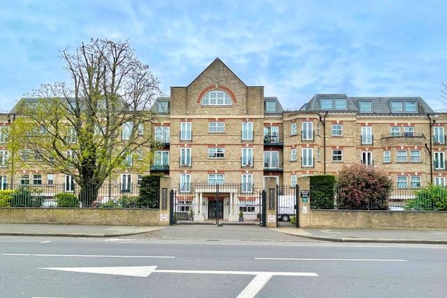 Flat for sale in Bryant Court, The Vale