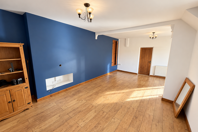 104, Thomas Street, Porth photo 5