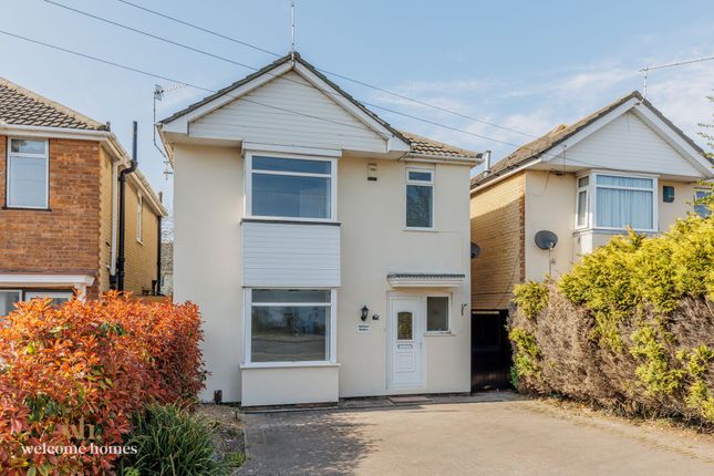 3-bed detached on 24 Ringwood Road, Poole, £1,750/mo