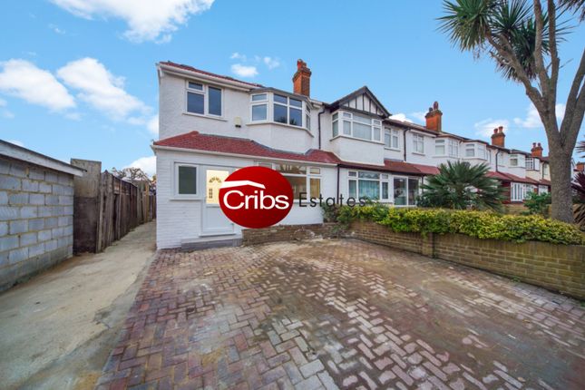 4 Bedroom End Of Terrace House To Rent