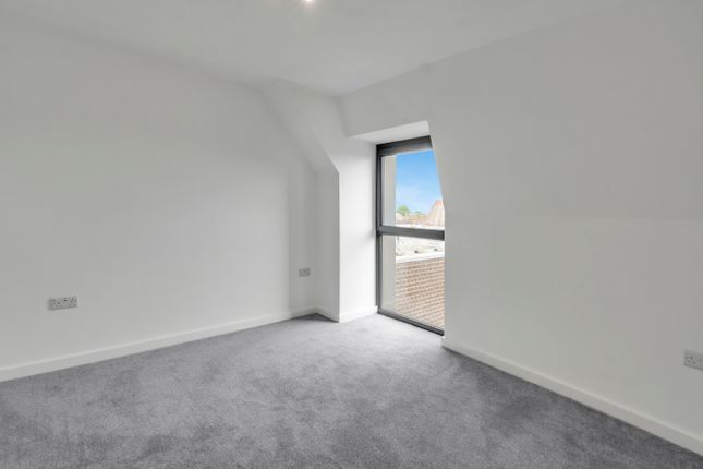 122C, High Street, Rayleigh photo 3