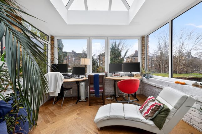 26, Thurlow Park Road, London photo 4