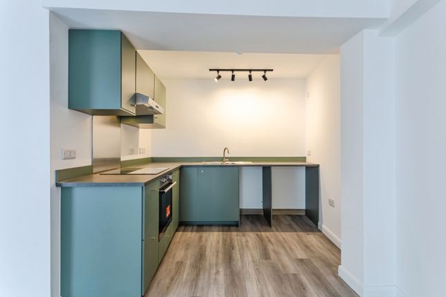 Flat 2, Merchants House, Victoria Place, Axminster photo 5