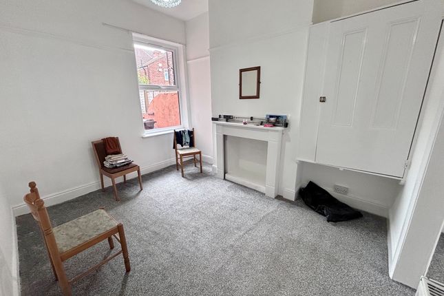 3, Thoresby Street, HULL photo 4