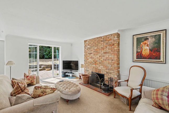 51, Bishops Road, Tewin photo 3