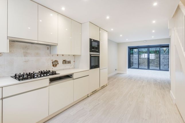 Westcroft Mews, Hammersmith photo 3