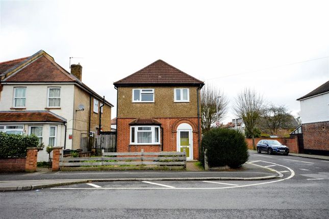 Thumbnail Detached house to rent in Thornhill Road, Surbiton