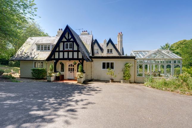 Country house for sale in Frith Hill, Great Missenden, Buckinghamshire
