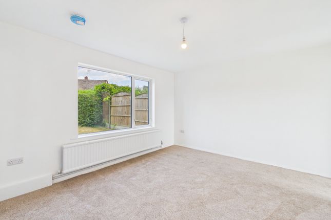 52 Farneworth Road, Mickleover, Derbyshire photo 4