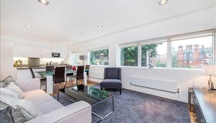 Flat to rent in Fulham Road, South Kensington, London